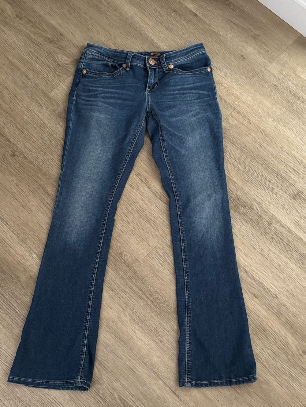Seven7 Classic Bootcut Jeans - Size 6